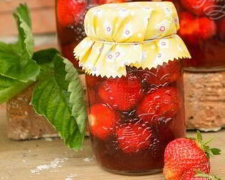 Компот из клубники