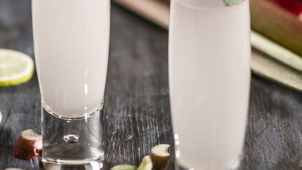 Компот из ревеня