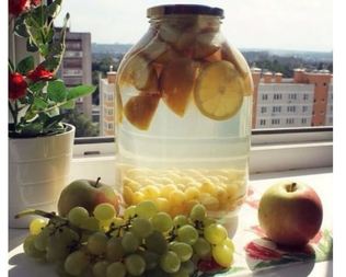 Компот из винограда с яблоками в зиму