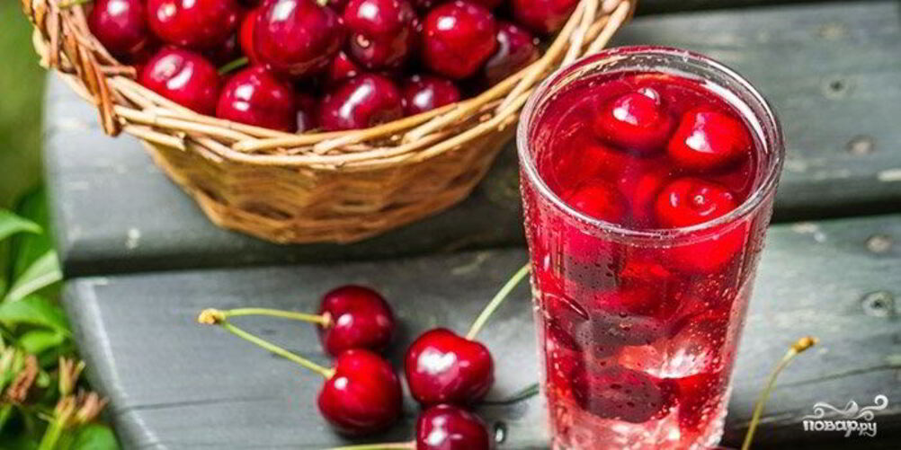 Рецепт компот из вишни с косточками