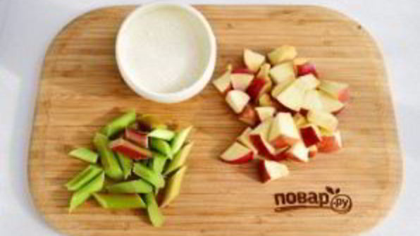 компот с ревенем и яблоками