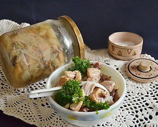 Курица в банке на зиму