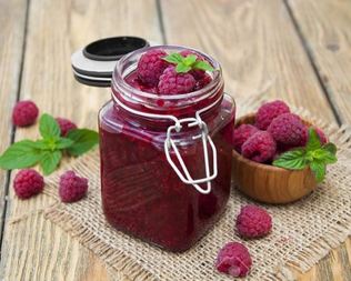 Малина в собственном соку на зиму