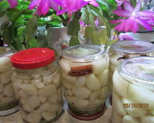 Чеснок маринованный