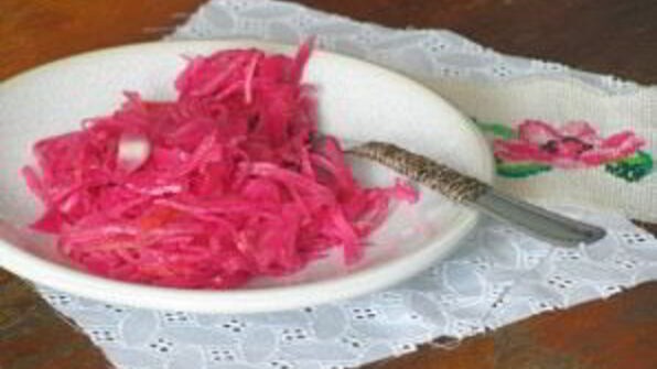 капуста маринованная со свеклой