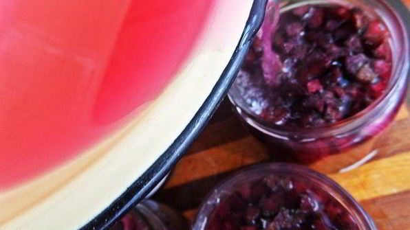 маринование свекольных стебельков