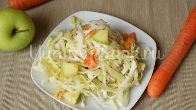 Маринованная капуста с яблоками