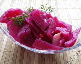 Маринованная капуста со свеклой