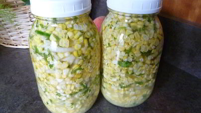 Маринованная кукуруза зернами