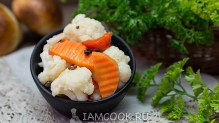 Маринованная цветная капуста с овощами