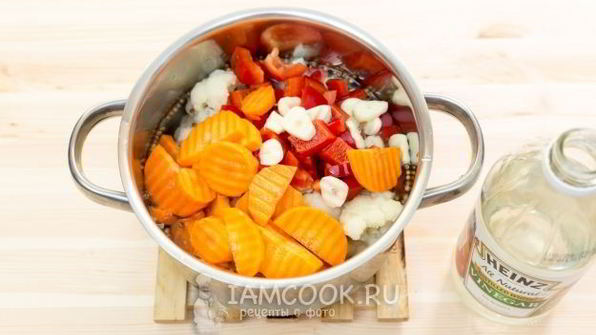 маринованная цветная капуста с овощами