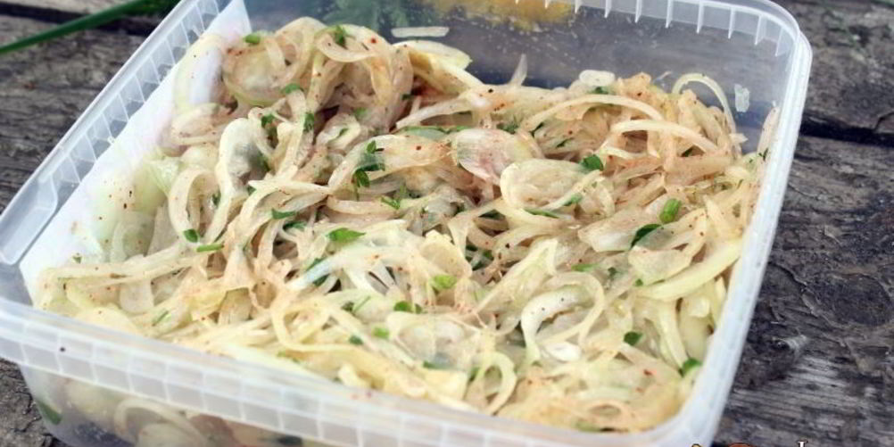 Рецепт маринованный лук к мясу