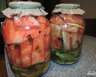 Маринованные арбузы в банках