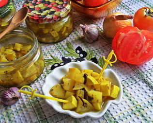 Маринованные кабачки в карри