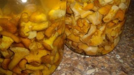 Маринованные лисички