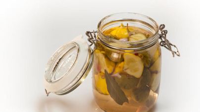 Маринованные мини-патиссоны