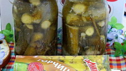 Маринованные огурцы с горчицей