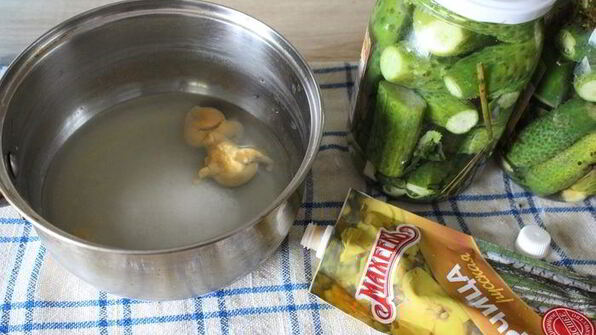 маринованные огурцы с горчицей