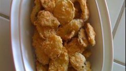 Маринованные огурцы во фритюре