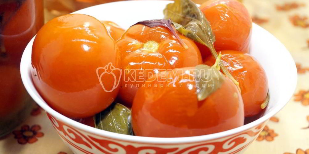 Рецепт маринованные помидоры на зиму в банках с базиликом