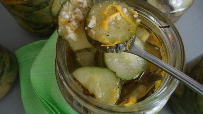 Огурцы маринованные с горчицей