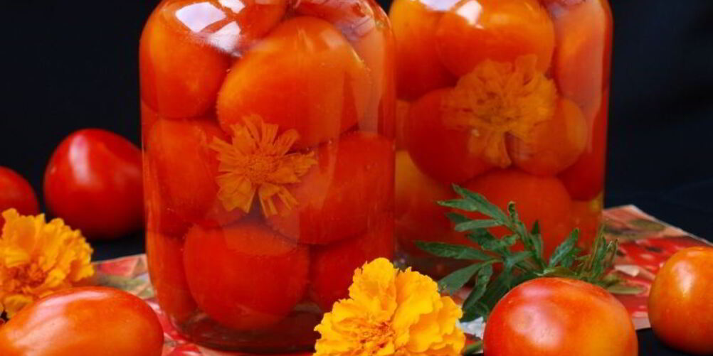 Рецепт помидоры маринованные с бархатцами