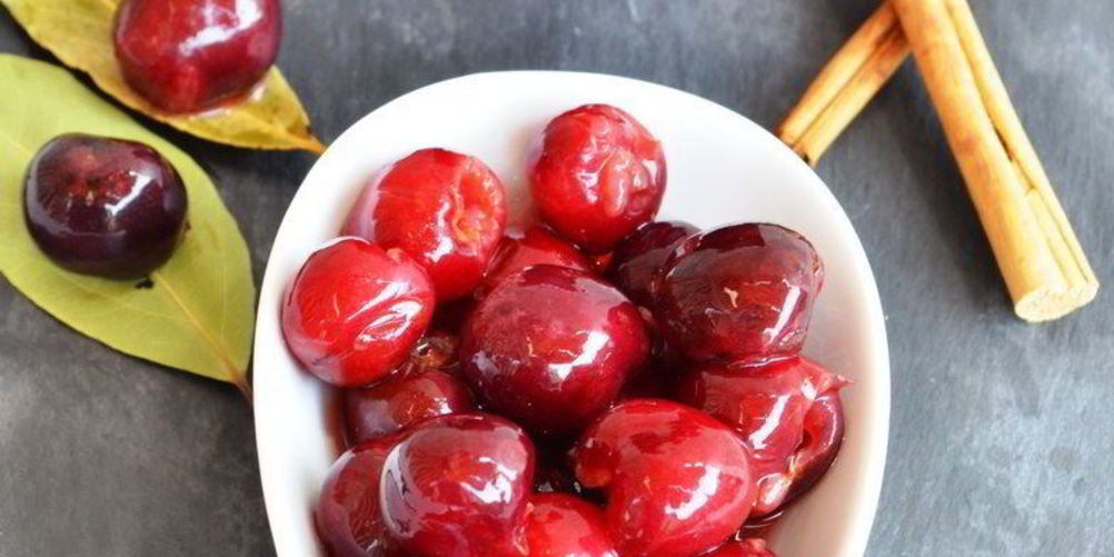 Рецепт пряная маринованная черешня