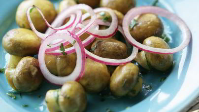 Шампиньоны, маринованные в белом вине с карри