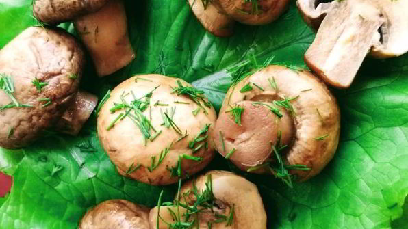 шампиньоны маринованные