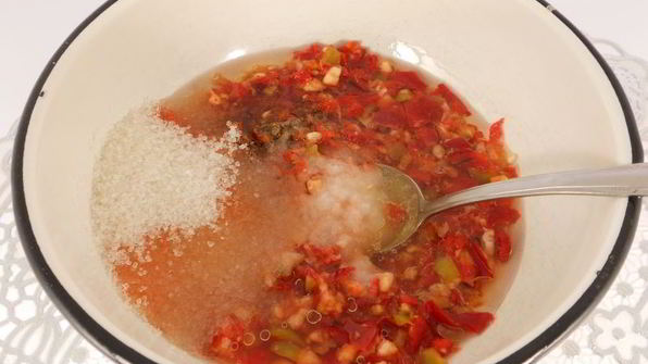 зеленые помидоры маринованные кусочками