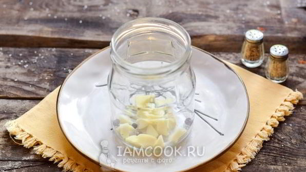 огурцы с томатным соусом на зиму