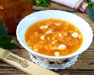 Абрикосовое варенье с косточками