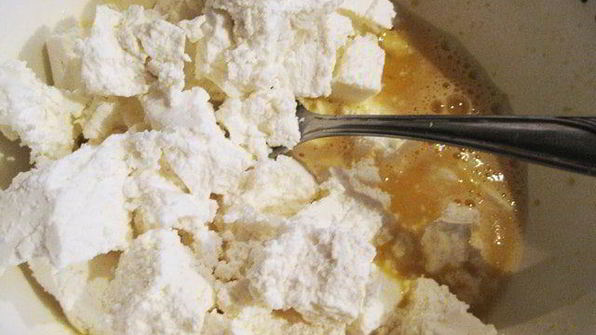 чизкейк с белым шоколадом и малиновым вареньем