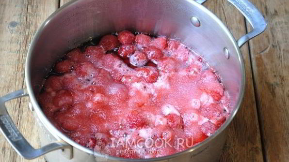 клубничное варенье с лимонной кислотой
