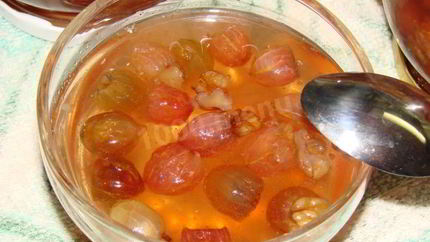 Королевское варенье из крыжовника с грецким орехом