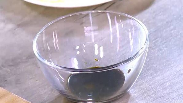 тосты с инжирным вареньем, запеченными грушами и сыром