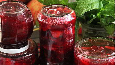 Варенье пятиминутка из брусники и яблок