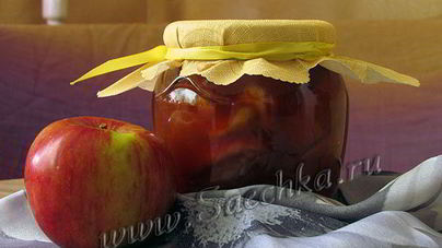 Яблочное варенье с курагой, медом и бадьяном