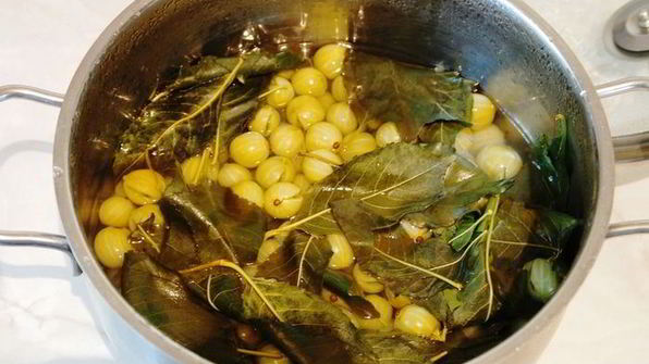 янтарное варенье из крыжовника