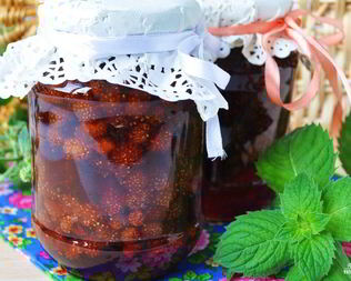 Земляничное варенье с мятой