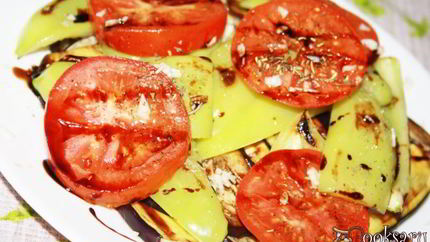 Антипасти из баклажана, сладкого перца и помидора