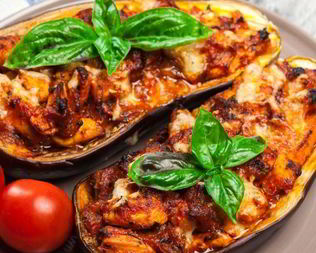 Баклажановые лодочки с фаршем