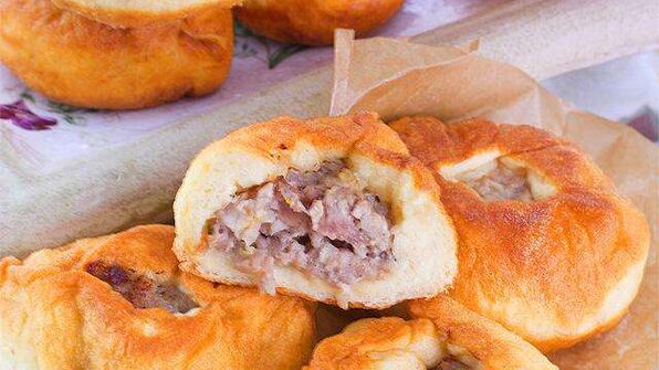 беляши с мясом