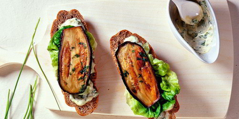 Рецепт бутерброд с жареным баклажаном