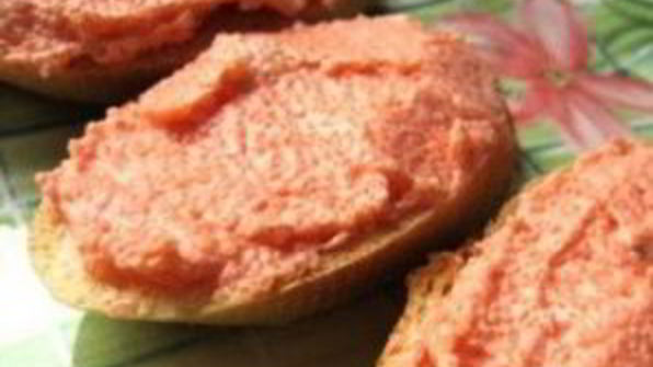 бутерброды с икрой мойвы