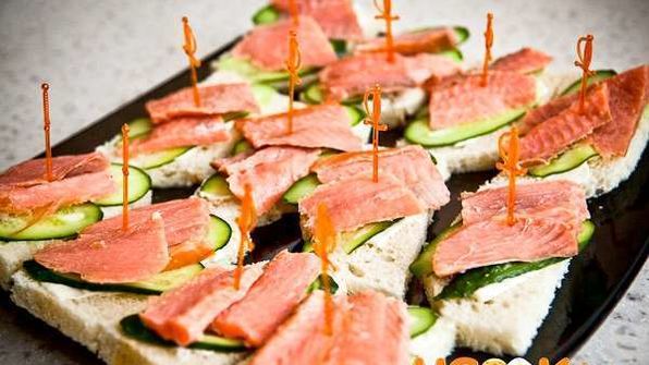 бутерброды с красной рыбой