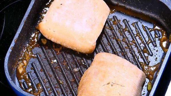 бутерброды с креветками-мисо