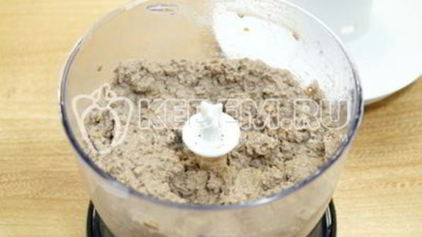 бутерброды с паштетом из куриной печени