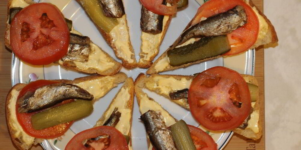 Рецепт бутерброды со шпротами