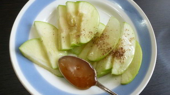 бутерброды со скумбрией и яблоками